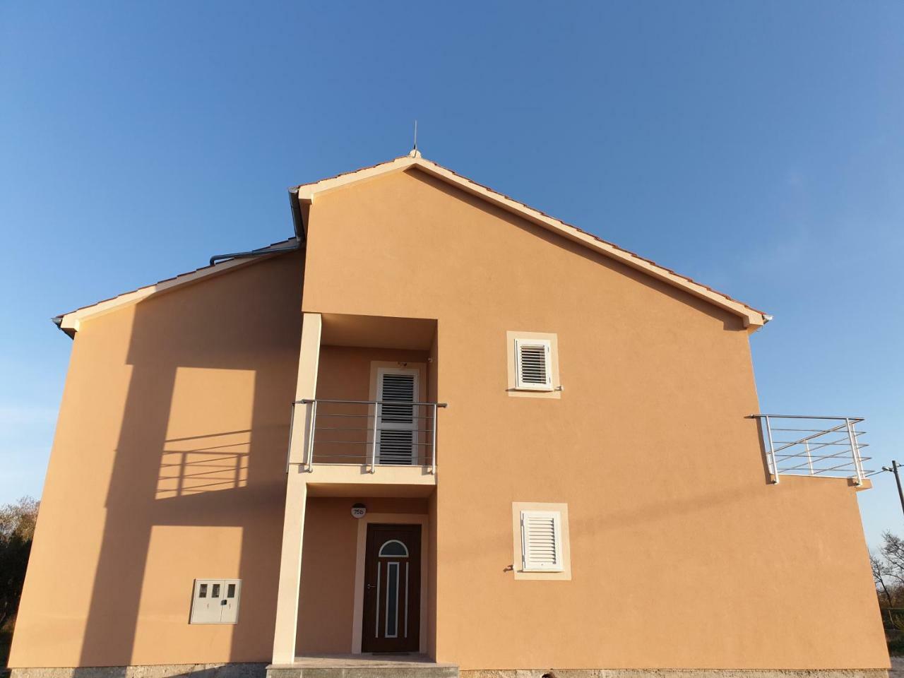 Apartments Nella Задар Стая снимка